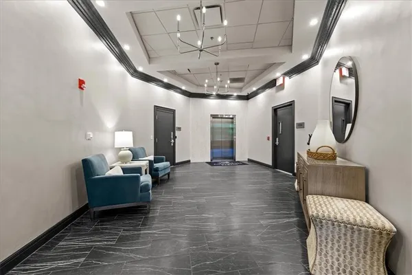 $610,000 | 10511 Mission Road, Unit 305, Leawood, KS 66206