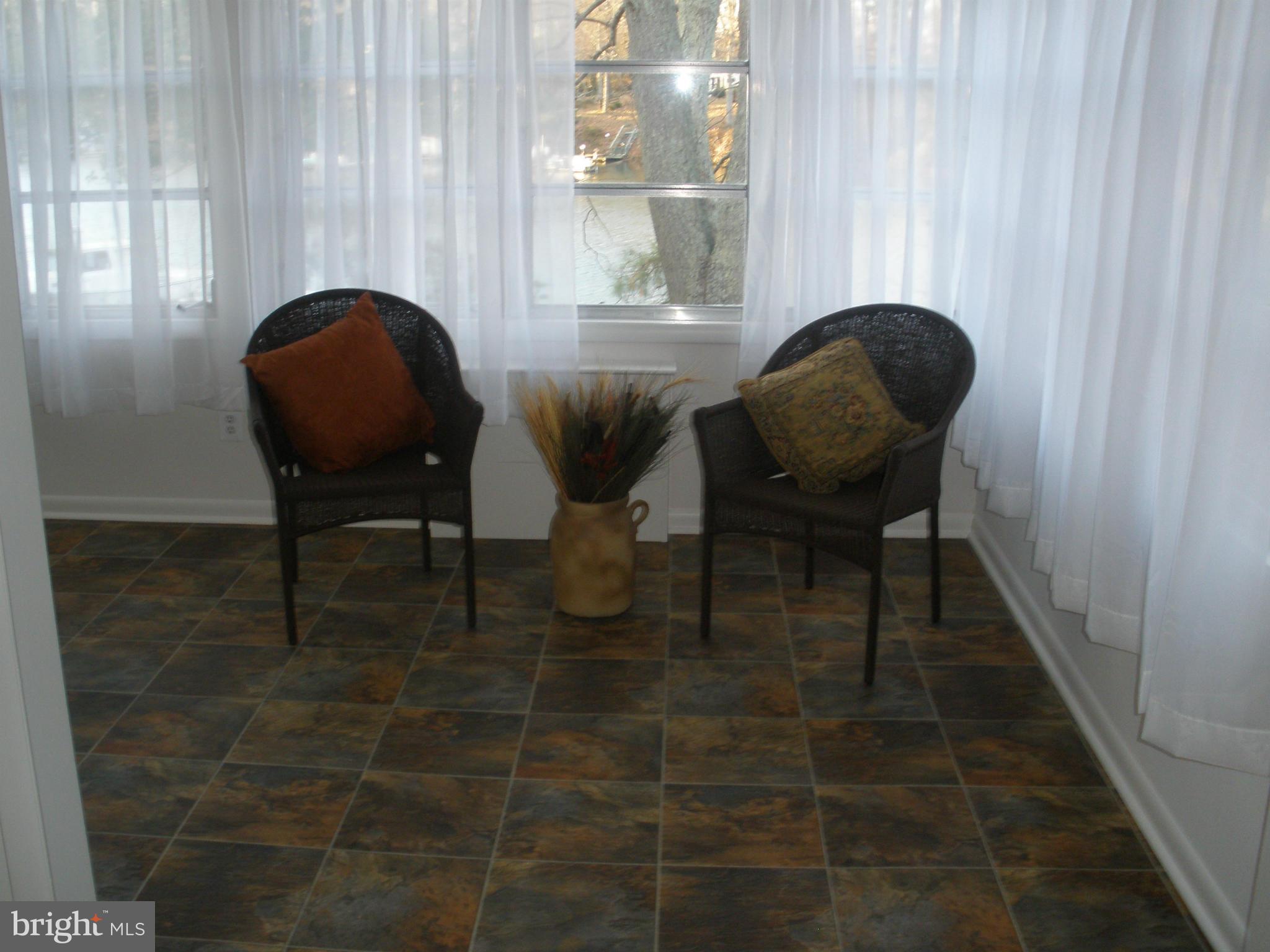 45350 Clarks Mill Road Hollywood, MD 20636 - Photo 4 of 30 Interior (General)