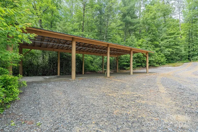 $699,000 | 288 Hard To Find Drive, Brevard, NC 28712