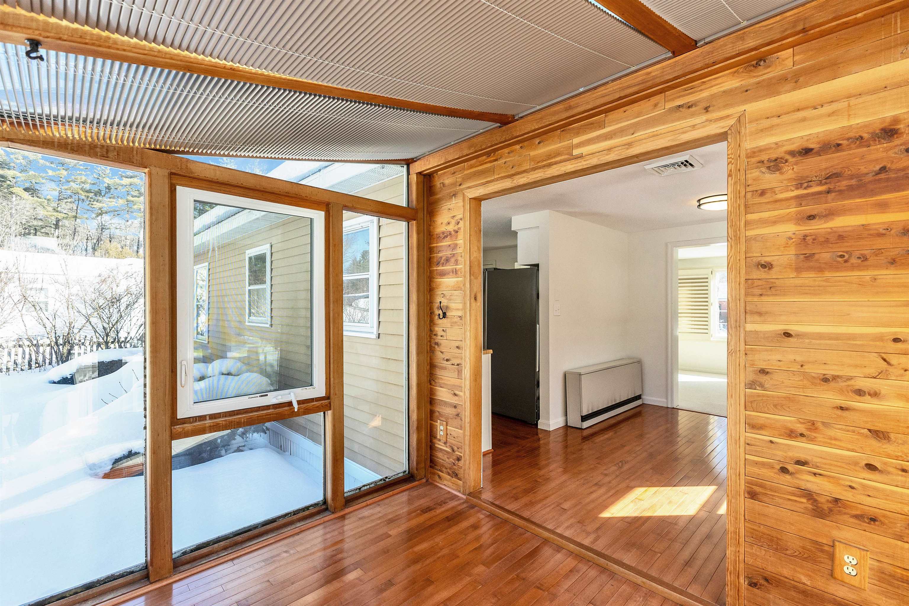 4 Burlington Road Nashua, NH 03062 - Photo 11 of 23