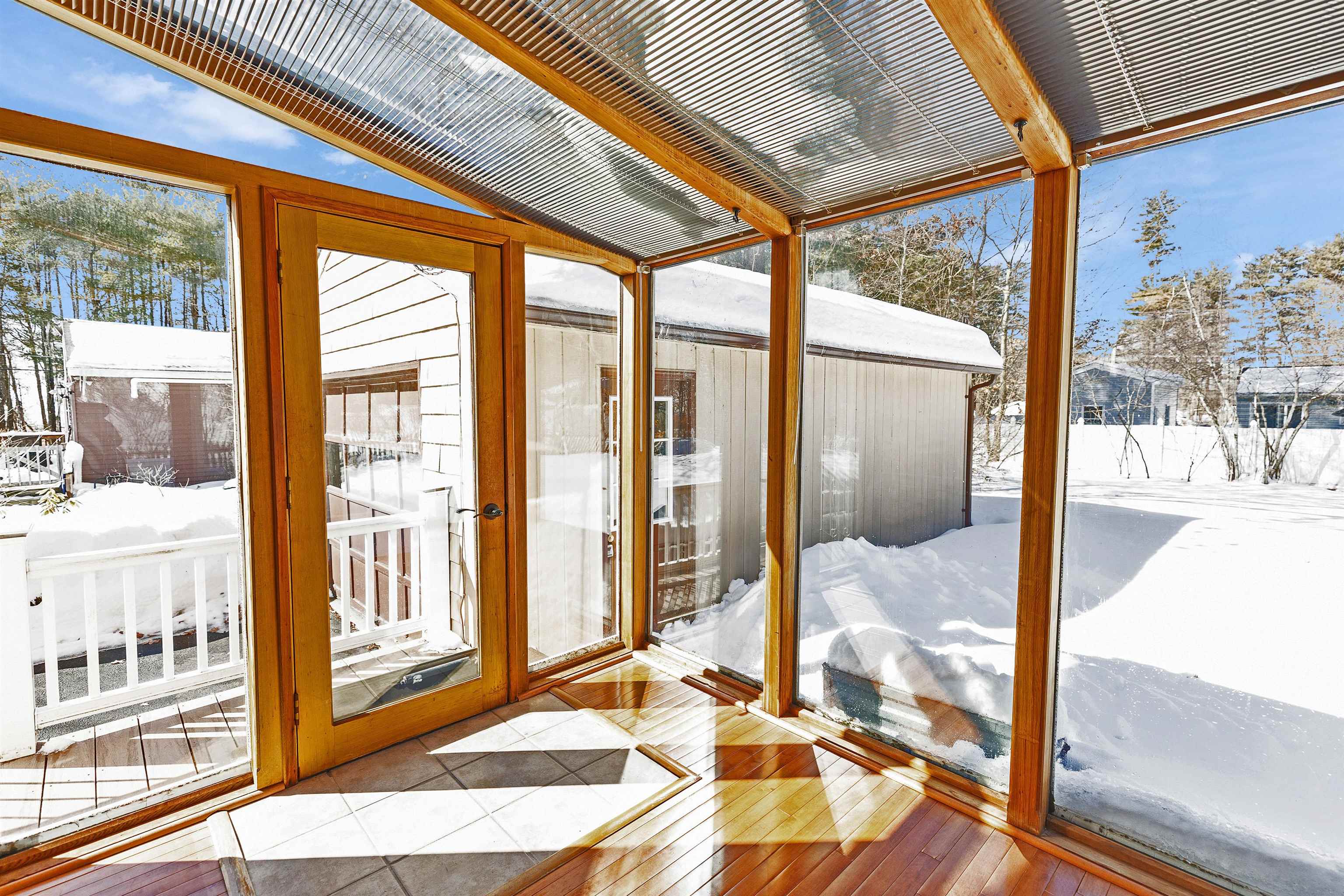 4 Burlington Road Nashua, NH 03062 - Photo 8 of 23