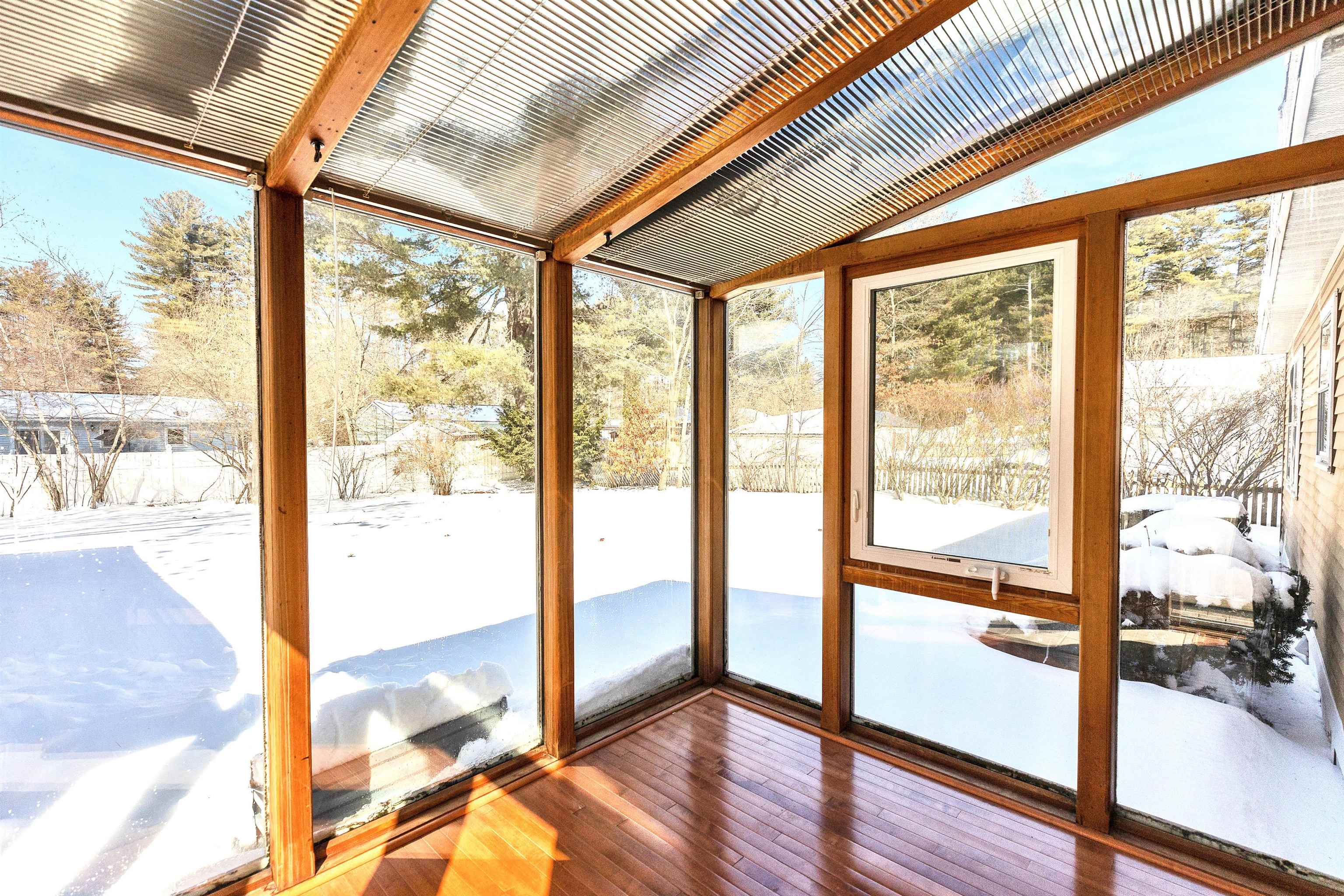 4 Burlington Road Nashua, NH 03062 - Photo 9 of 23