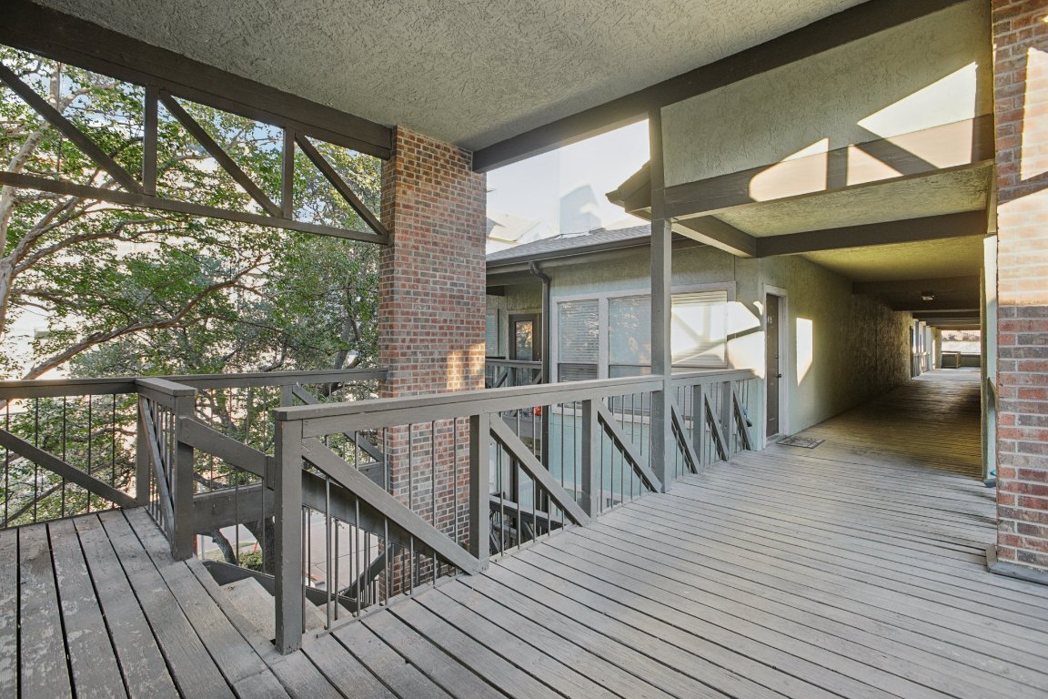 807 West 25th Street, Unit 302 Austin, TX 78705 - Photo 18 of 18 Deck with stairway