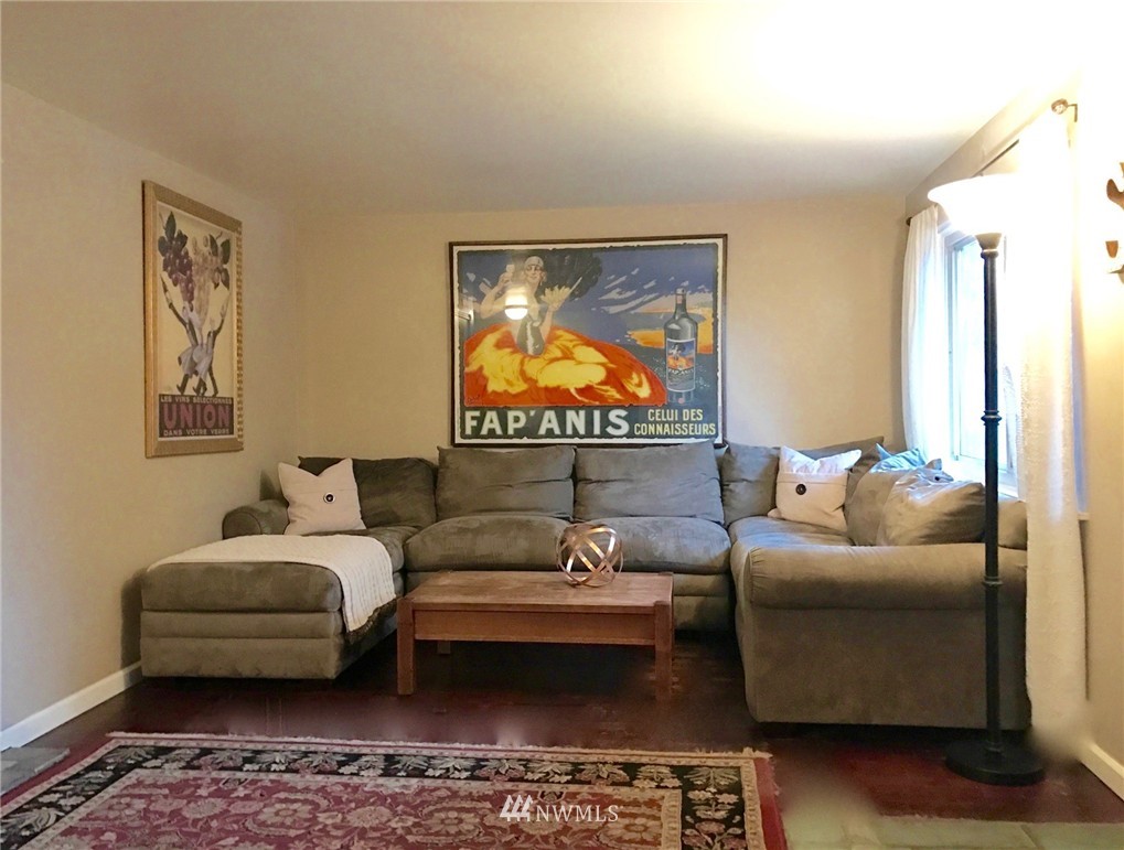 5447 45th Avenue Southwest Seattle, WA 98136 - Photo 2 of 15 Gallery Image 2
