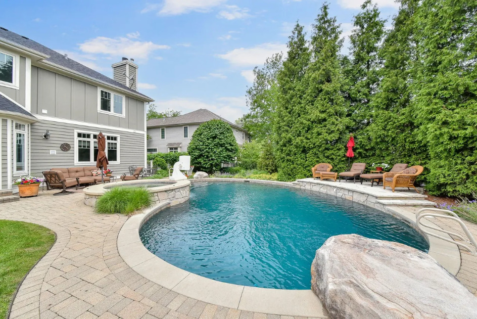 1723 Driving Park Road Wheaton, IL 60187 - Photo 36 of 43 Gallery Image 36