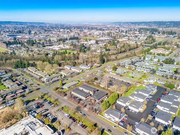 $4,550,000 | 921 12th Avenue Southeast, Puyallup, WA 98372