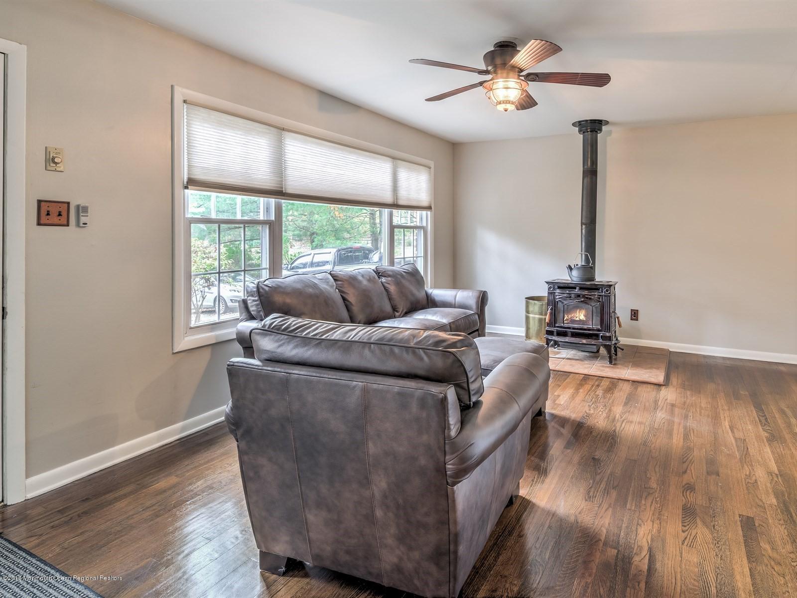 65 Streeker Road Wrightstown, NJ 08562 - Photo 7 of 34 a living room with furniture and a window
