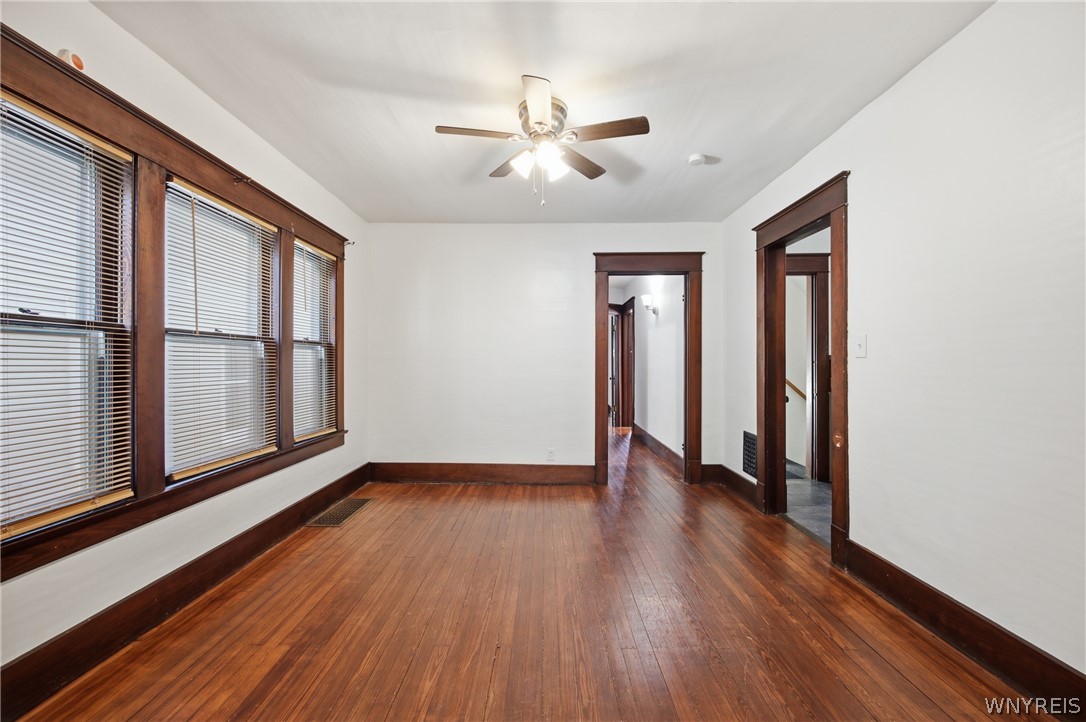95 Custer Street Buffalo, NY 14214 - Photo 8 of 43