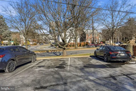 $850,000 | 4828 Bradley Boulevard, Unit 212, Chevy Chase, MD 20815