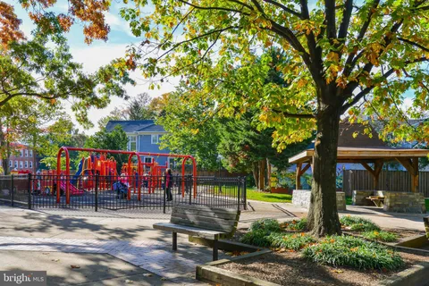 $850,000 | 4828 Bradley Boulevard, Unit 212, Chevy Chase, MD 20815