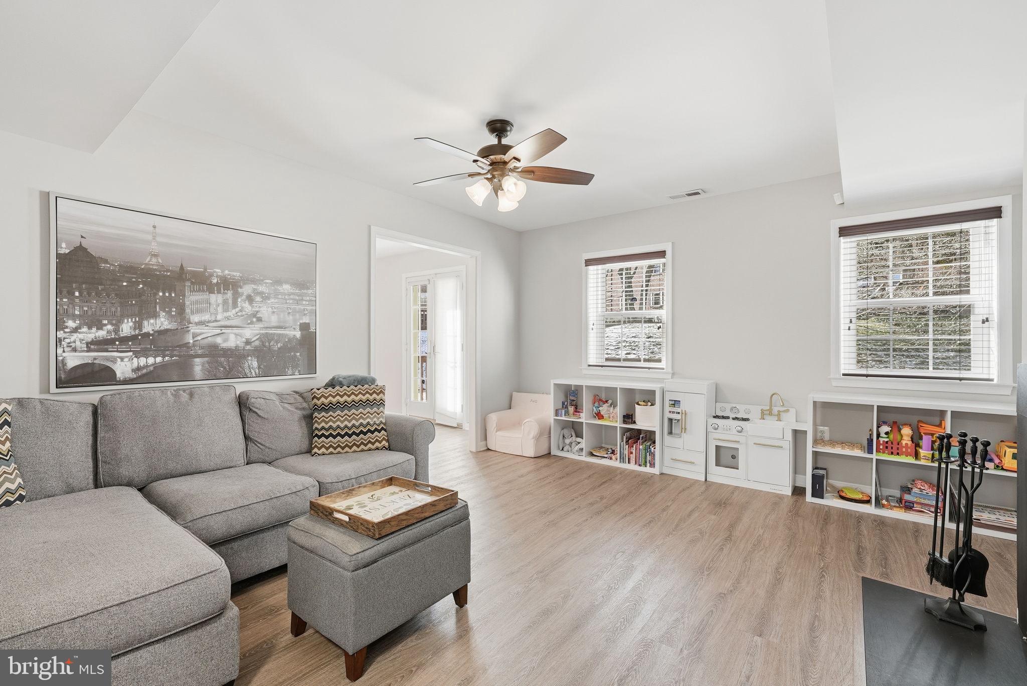 4828 Bradley Boulevard, Unit 212 Chevy Chase, MD 20815 - Photo 2 of 20