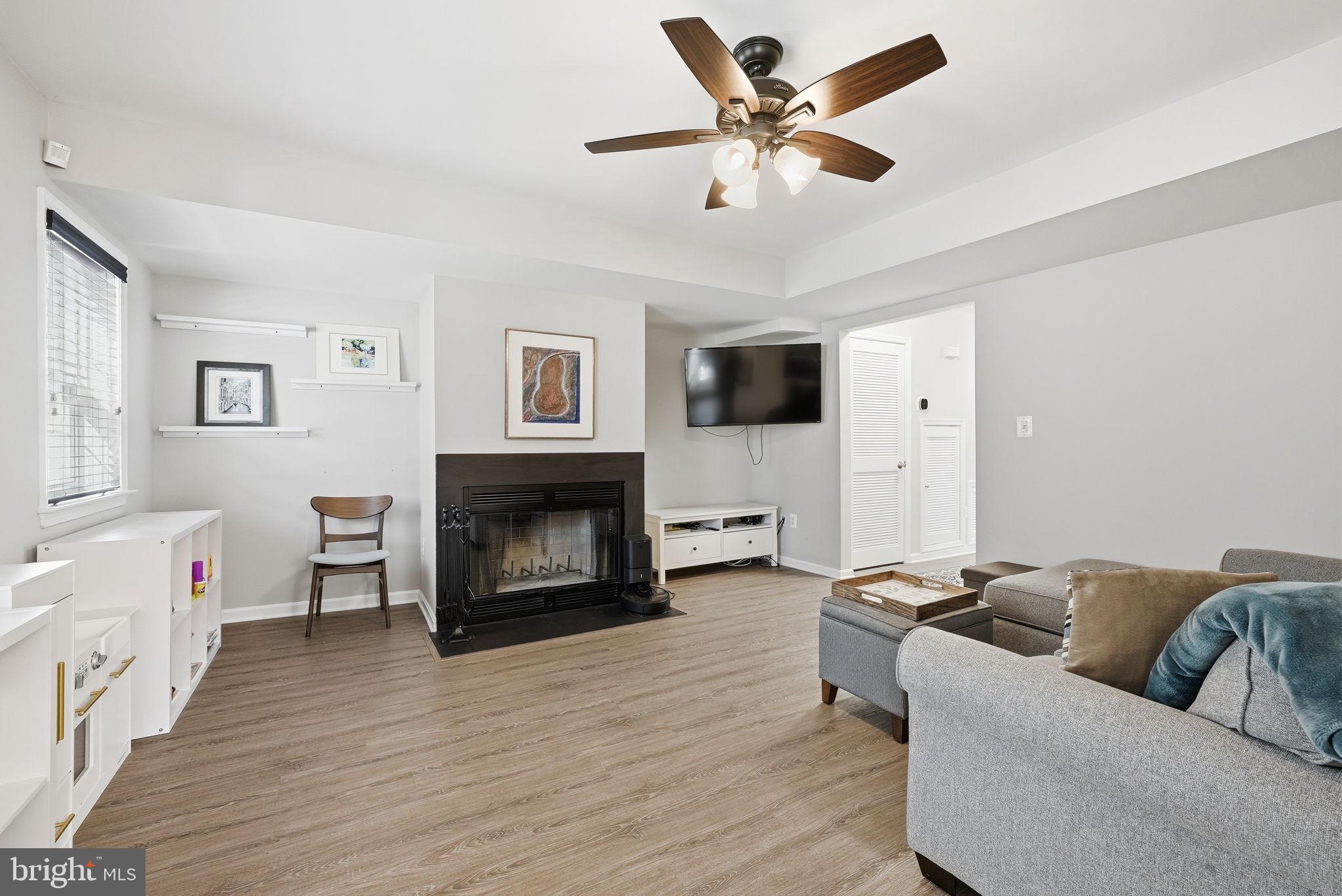 4828 Bradley Boulevard, Unit 212 Chevy Chase, MD 20815 - Photo 3 of 20