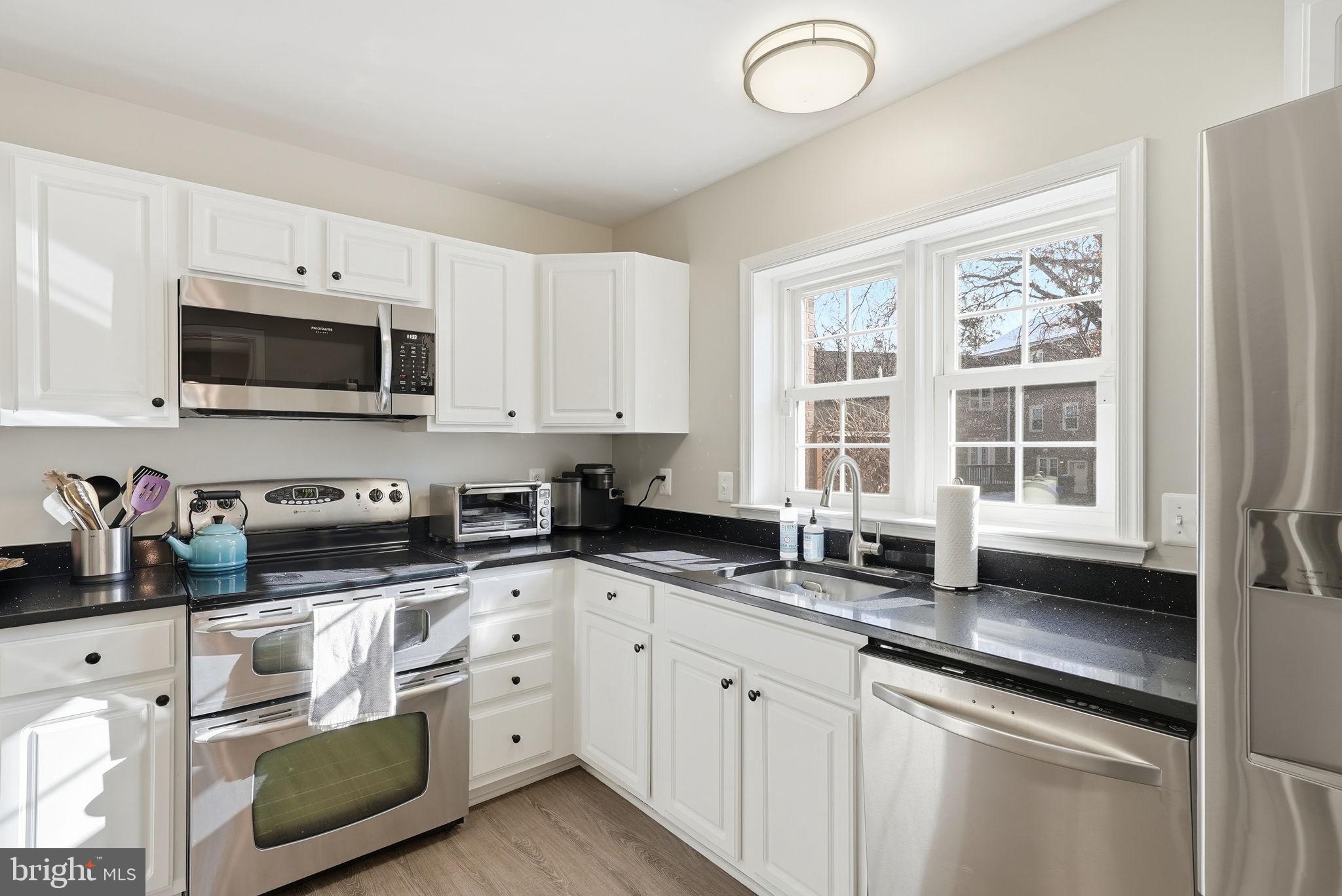 4828 Bradley Boulevard, Unit 212 Chevy Chase, MD 20815 - Photo 5 of 20