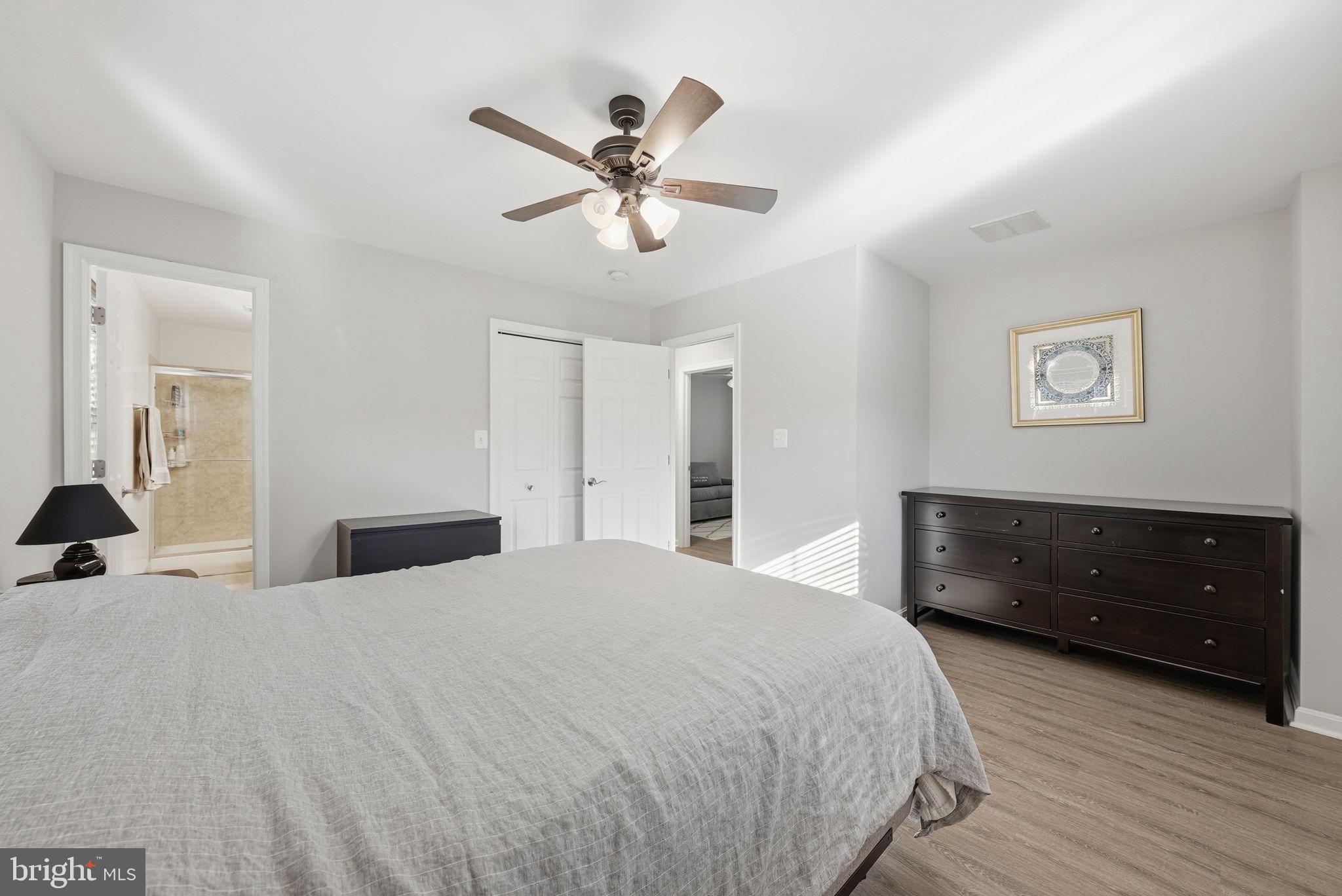 4828 Bradley Boulevard, Unit 212 Chevy Chase, MD 20815 - Photo 9 of 20