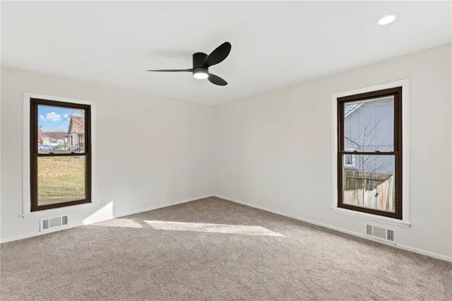 $325,000 | 3709 Northeast Grant Street, Lee's Summit, MO 64064