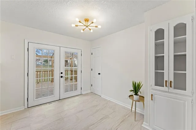 $325,000 | 3709 Northeast Grant Street, Lee's Summit, MO 64064