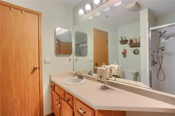 $275,000 | 55 Ashford Drive, Cranberry Township, PA 16066
