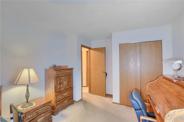 $275,000 | 55 Ashford Drive, Cranberry Township, PA 16066