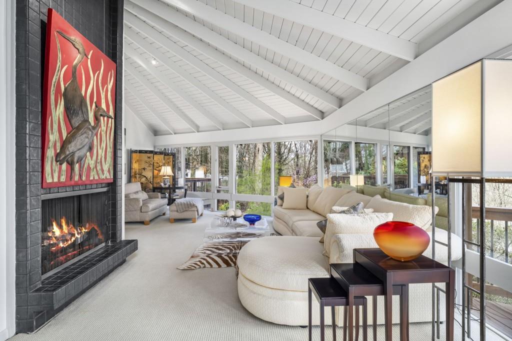 130 Huntcliff Point Northeast Sandy Springs, GA 30350 - Photo 12 of 67