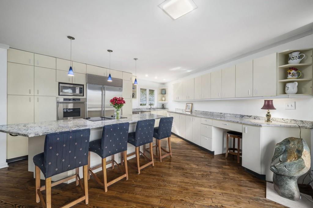 130 Huntcliff Point Northeast Sandy Springs, GA 30350 - Photo 18 of 67