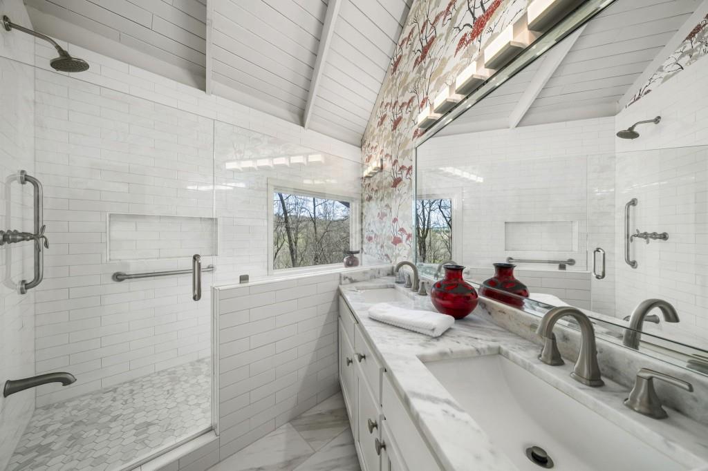 130 Huntcliff Point Northeast Sandy Springs, GA 30350 - Photo 34 of 67