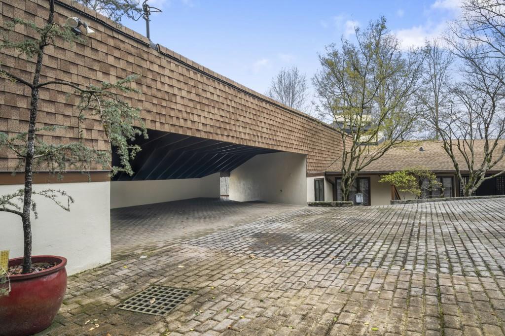 130 Huntcliff Point Northeast Sandy Springs, GA 30350 - Photo 57 of 67