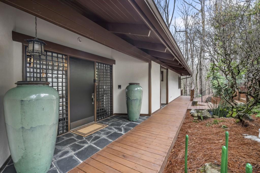 130 Huntcliff Point Northeast Sandy Springs, GA 30350 - Photo 7 of 67