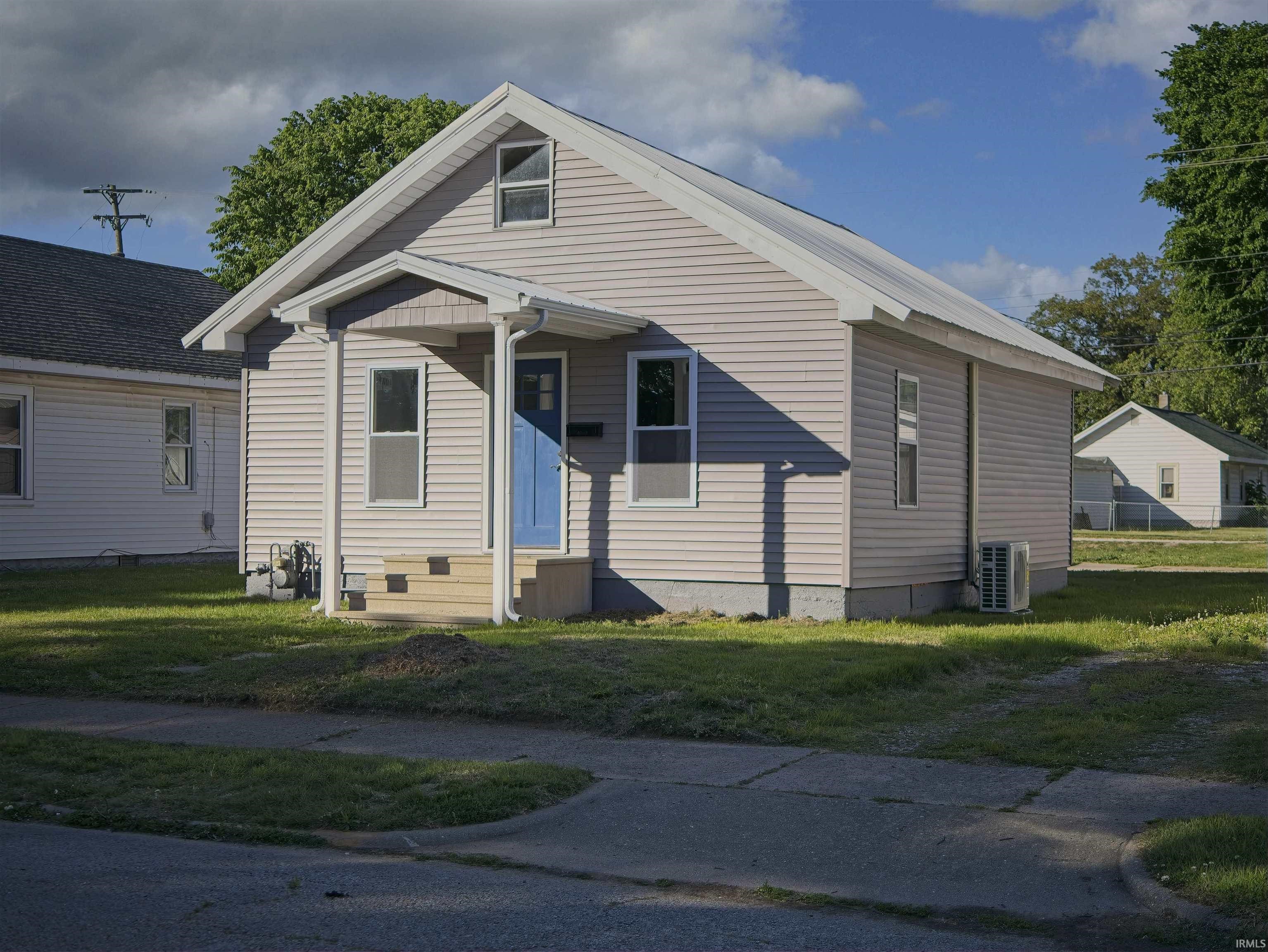 1320 Perry Street Vincennes, IN 47591 - Photo 1 of 17