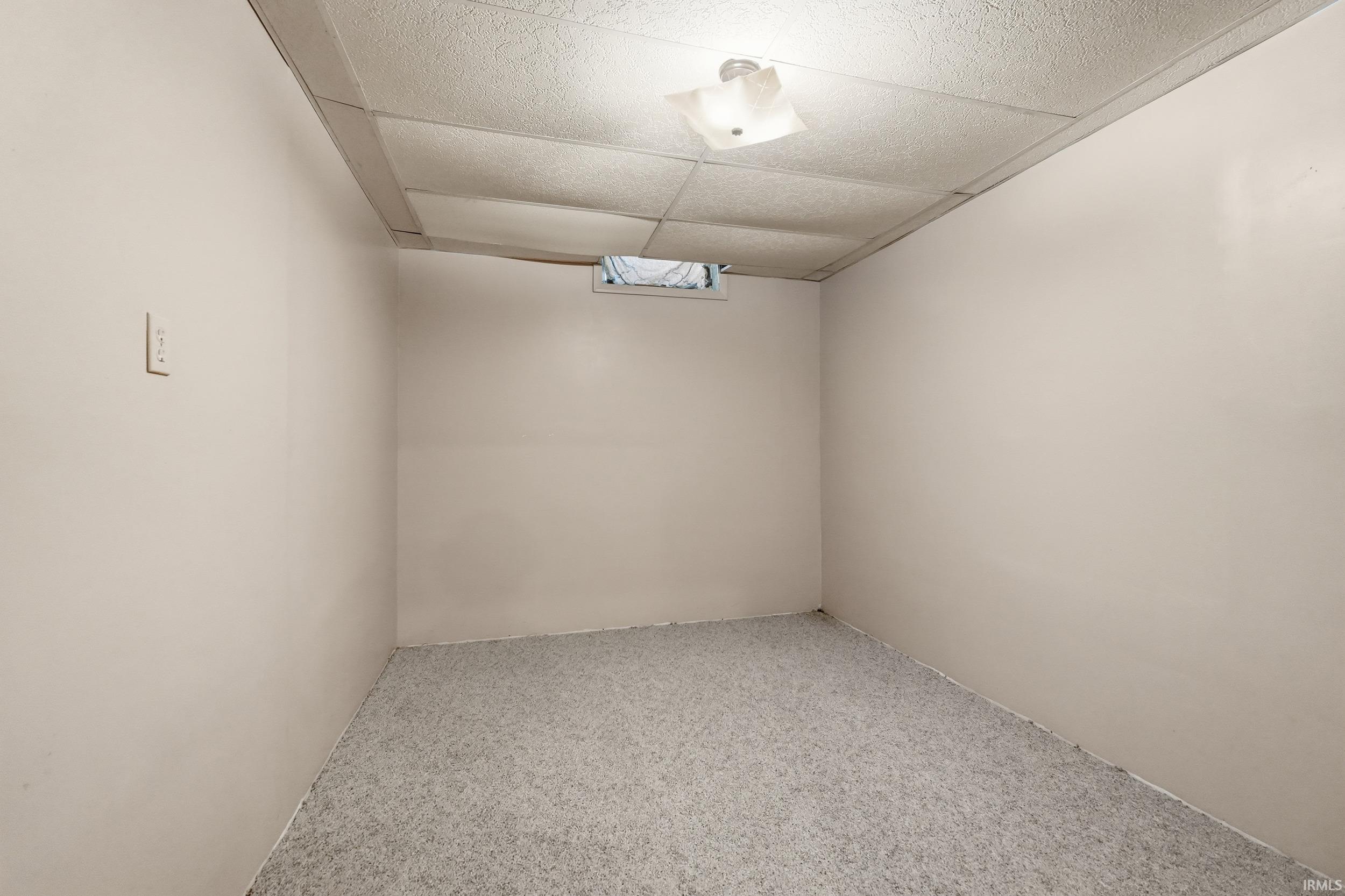 409 North Pearl Street Butler, IN 46721 - Photo 5 of 32 Gallery Image 5
