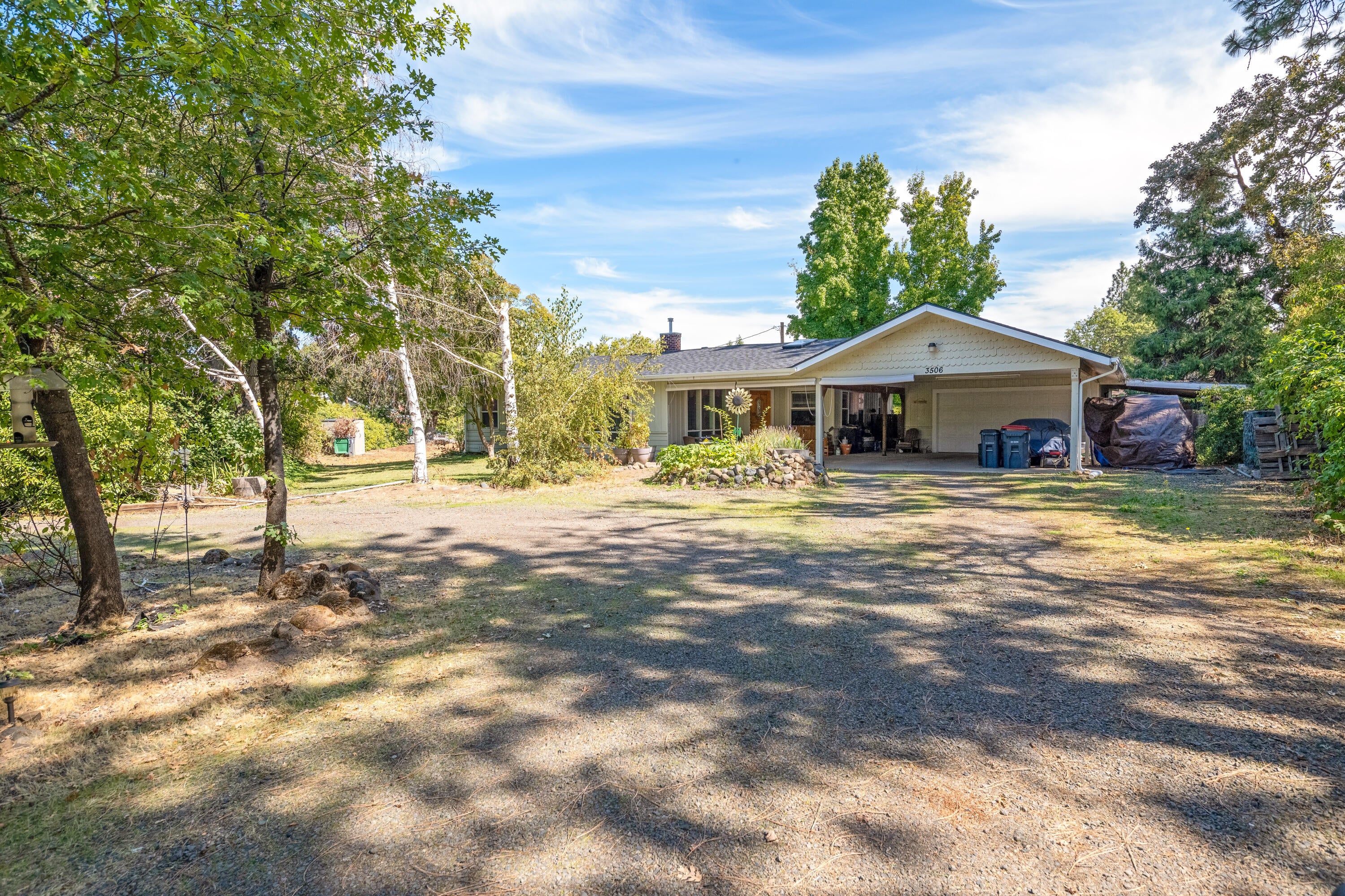 3506 New Ray Road Central Point, OR 97502 - Photo 1 of 23 Cute Home