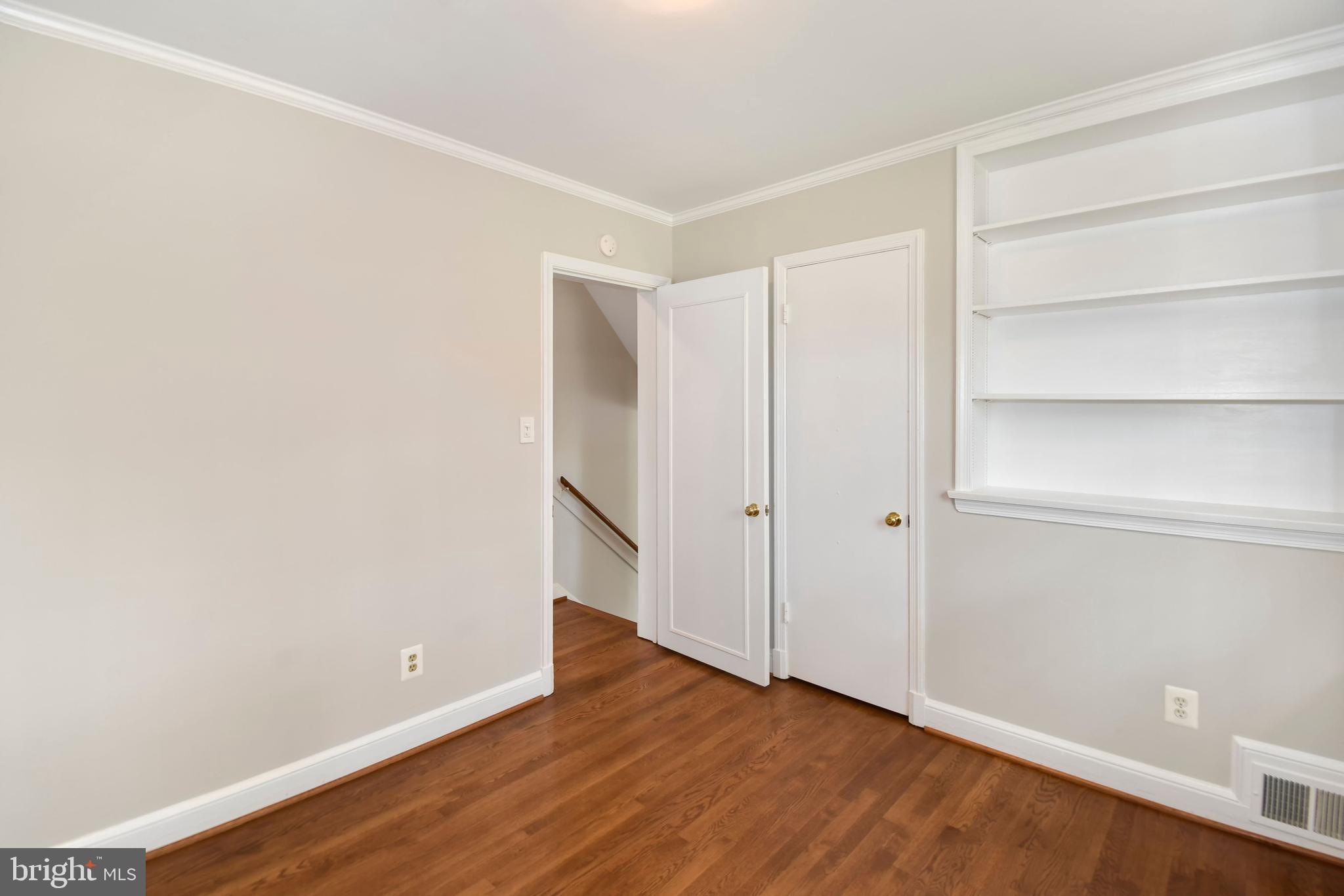 6105 Brandon Avenue Springfield, VA 22150 - Photo 19 of 45 Third bedroom - great for a home office / gym