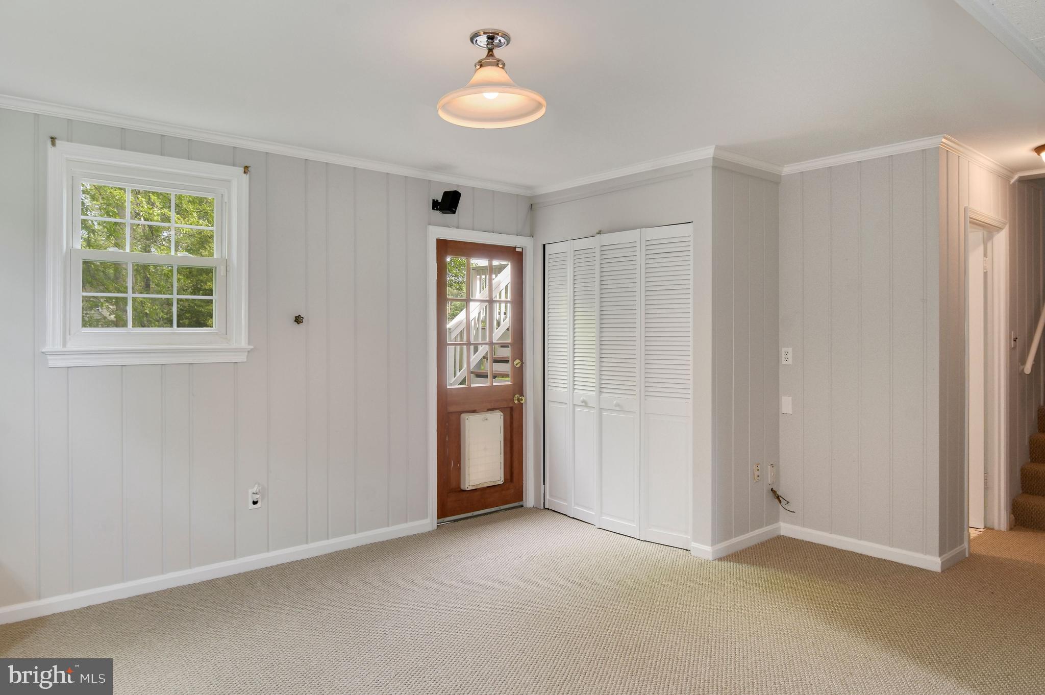 6105 Brandon Avenue Springfield, VA 22150 - Photo 29 of 45 Access to the rear yard