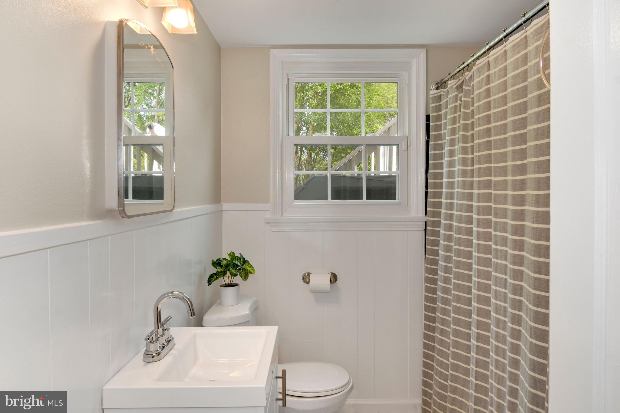6105 Brandon Avenue Springfield, VA 22150 - Photo 31 of 45 Lower level full bath, completely updated