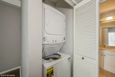 $399,000 | 123 South Green Street, Unit 604B, Chicago, IL 60607