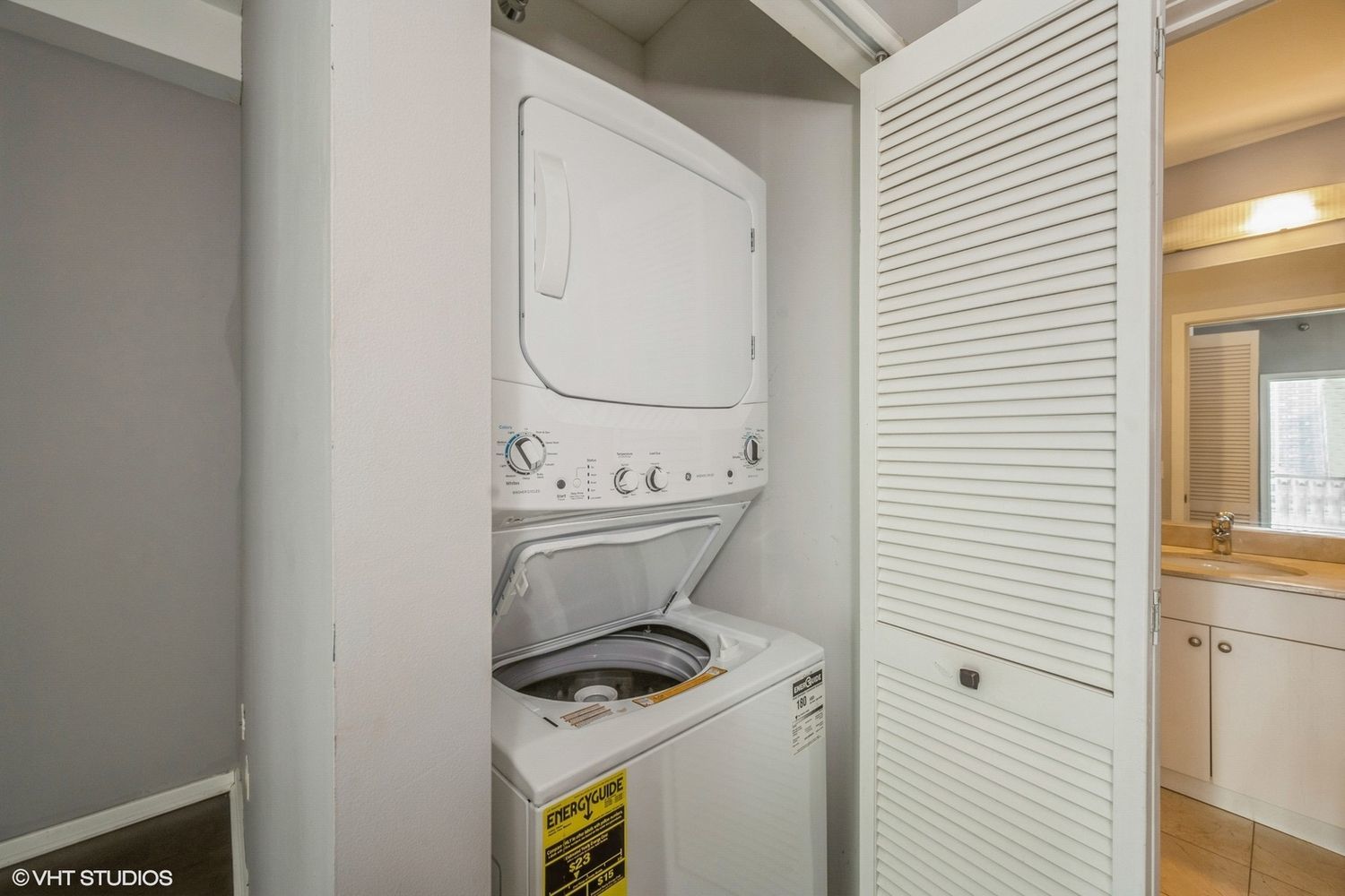 123 South Green Street, Unit 604B Chicago, IL 60607 - Photo 13 of 15