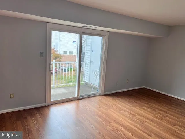 $355,000 | 14472 Rustling Leaves Lane, Unit 26B, Centreville, VA 20121