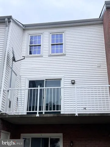 $355,000 | 14472 Rustling Leaves Lane, Unit 26B, Centreville, VA 20121