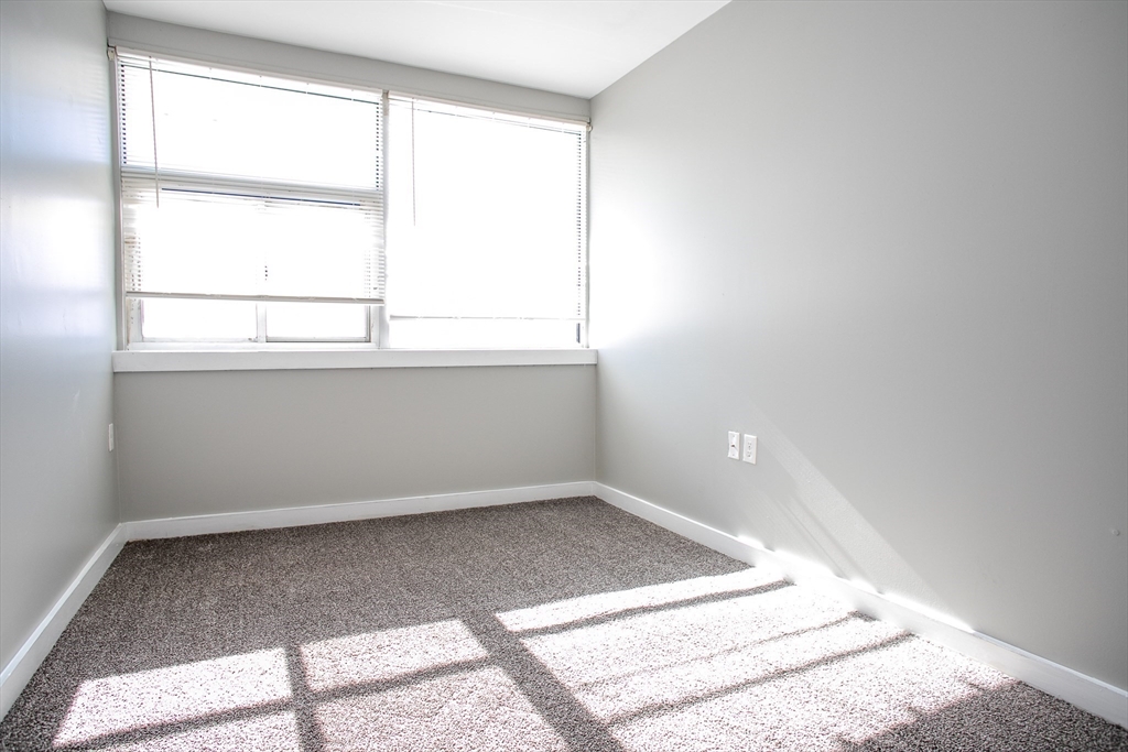 865 South Barre Road Barre, MA 01074 - Photo 9 of 34 an empty room with a window