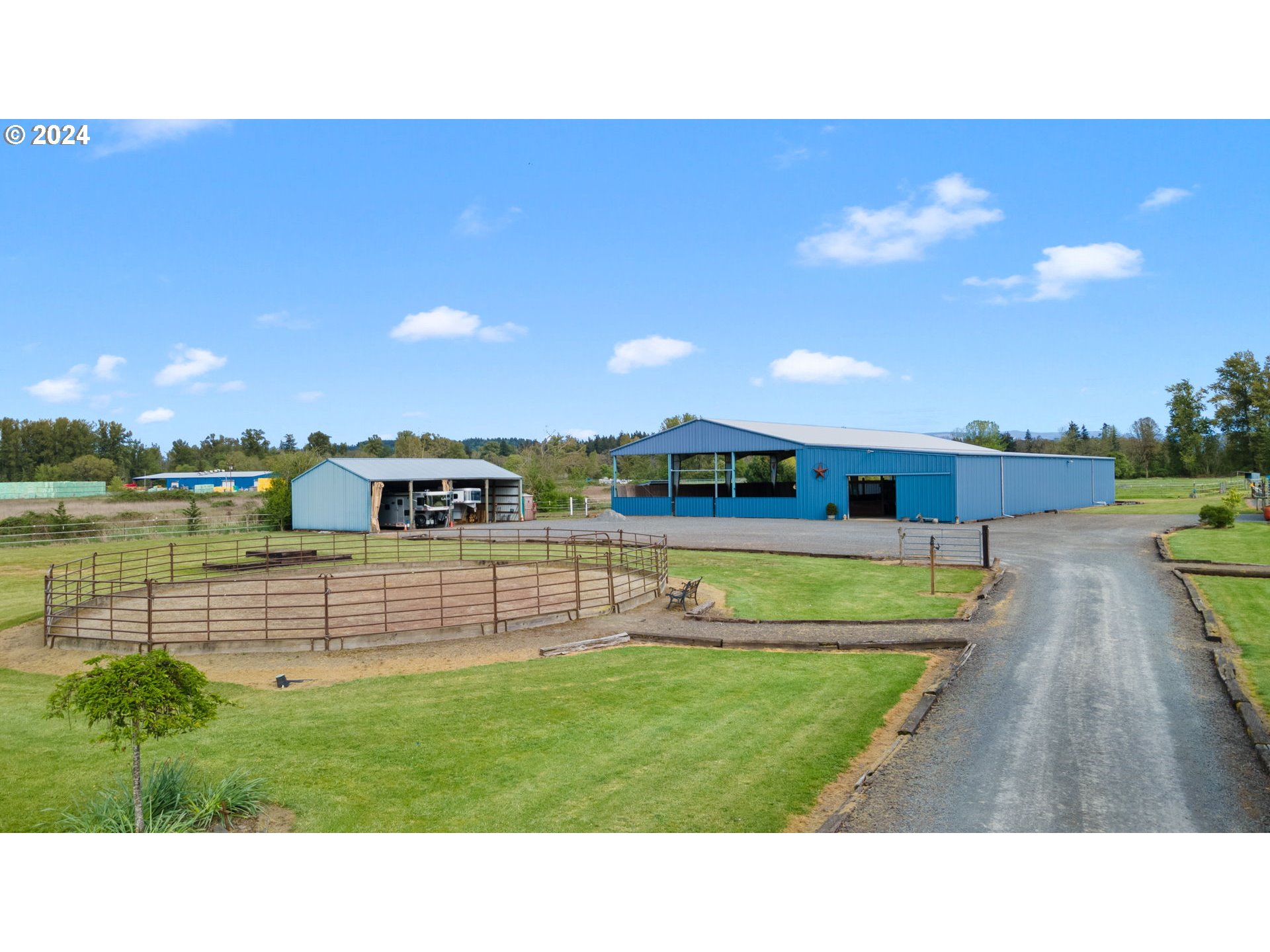 12430 South Oak Grove Road Canby, OR 97013 - Photo 5 of 34