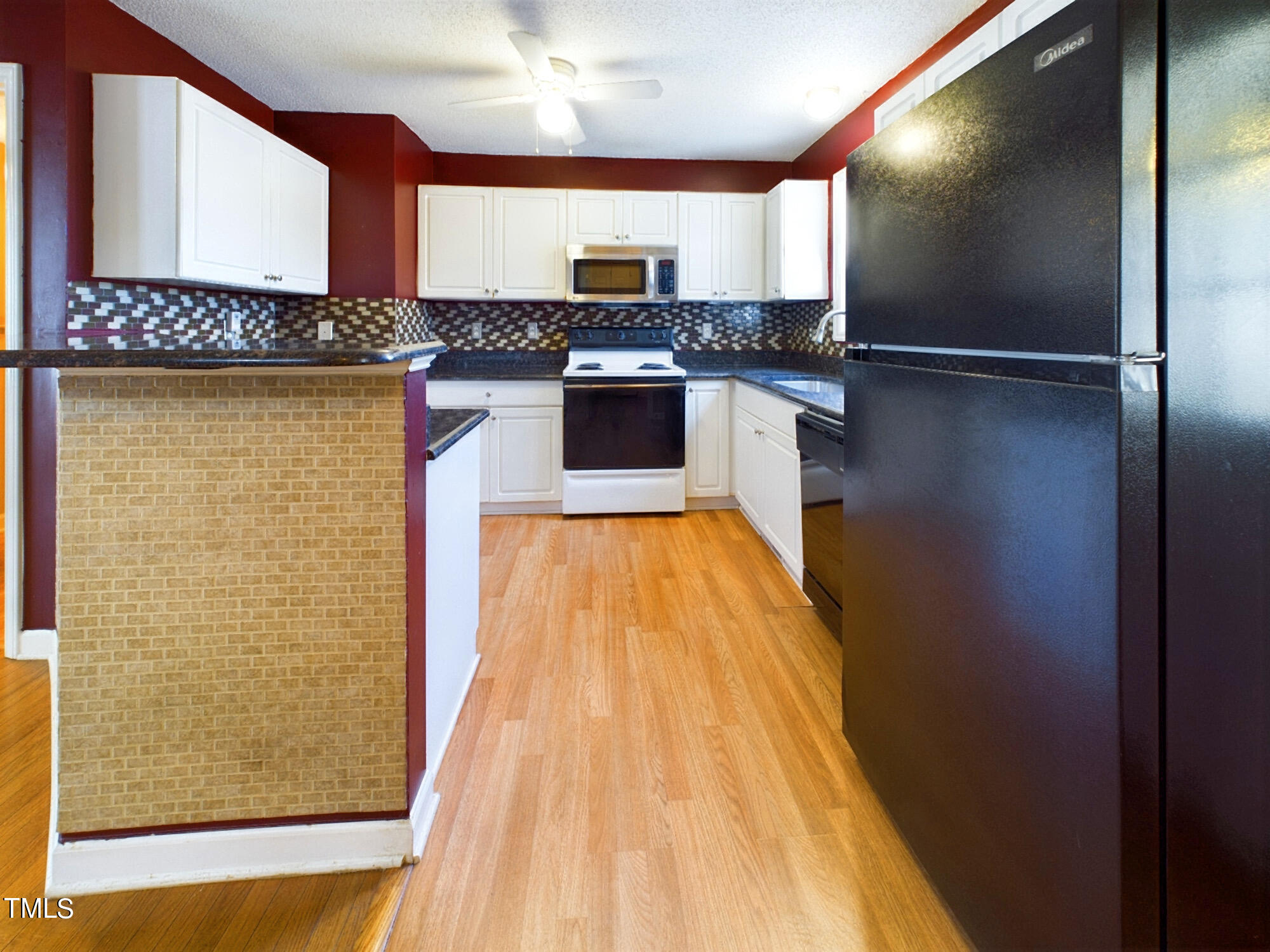 5653 Tealbrook Drive Raleigh, NC 27610 - Photo 7 of 30 Kitchen