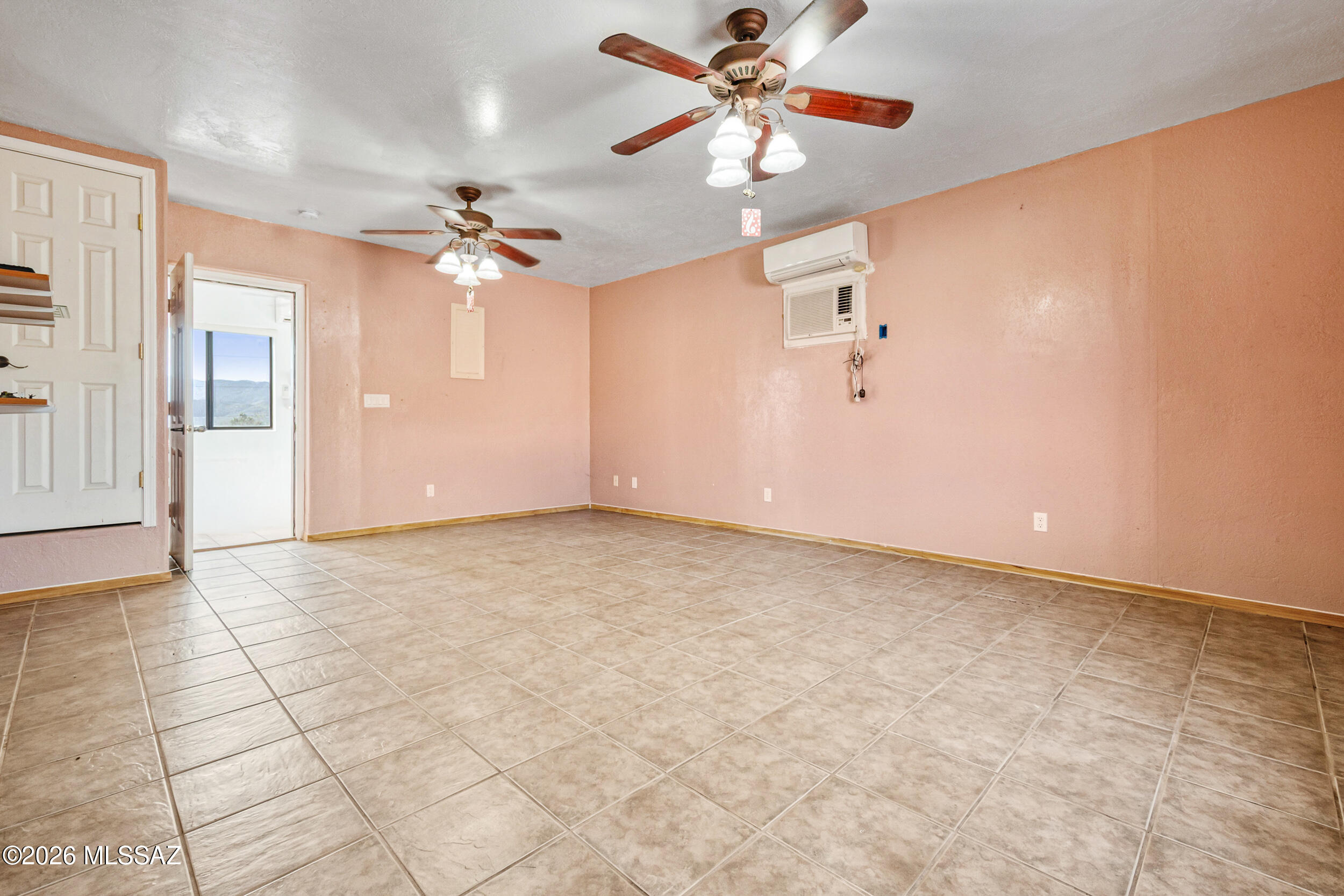 1626 Canta Court Rio Rico, AZ 85648 - Photo 32 of 43 Office/Den