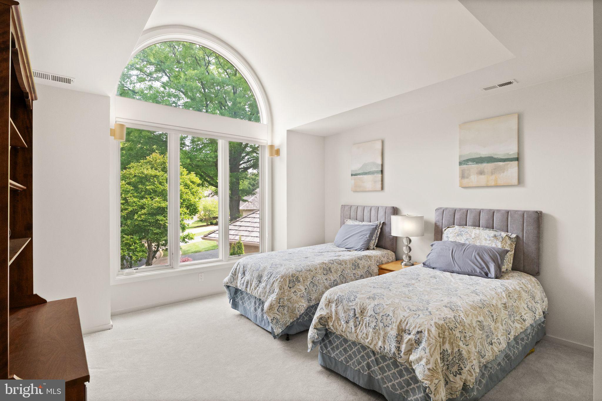 1424 Belcastle Court Reston, VA 20194 - Photo 20 of 33 Bedroom 2 with Palladian window upstairs