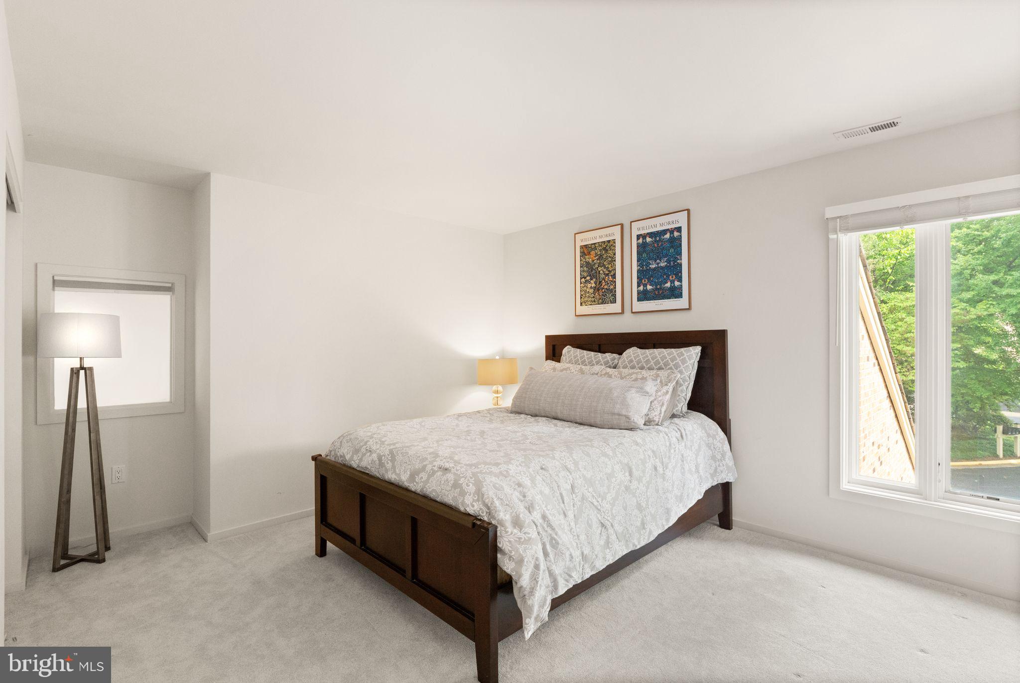 1424 Belcastle Court Reston, VA 20194 - Photo 22 of 33 Bedroom 3 upstairs