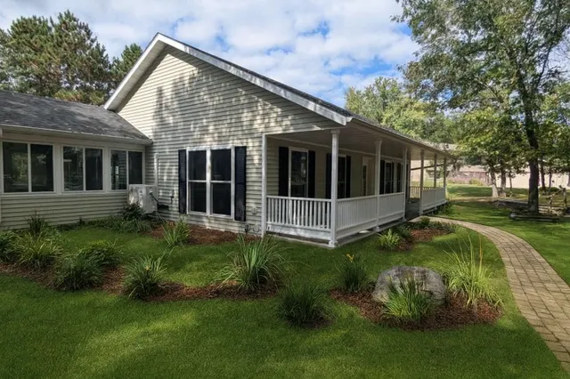 $349,900 | 65911 144th Avenue, Wabasha, MN 55981