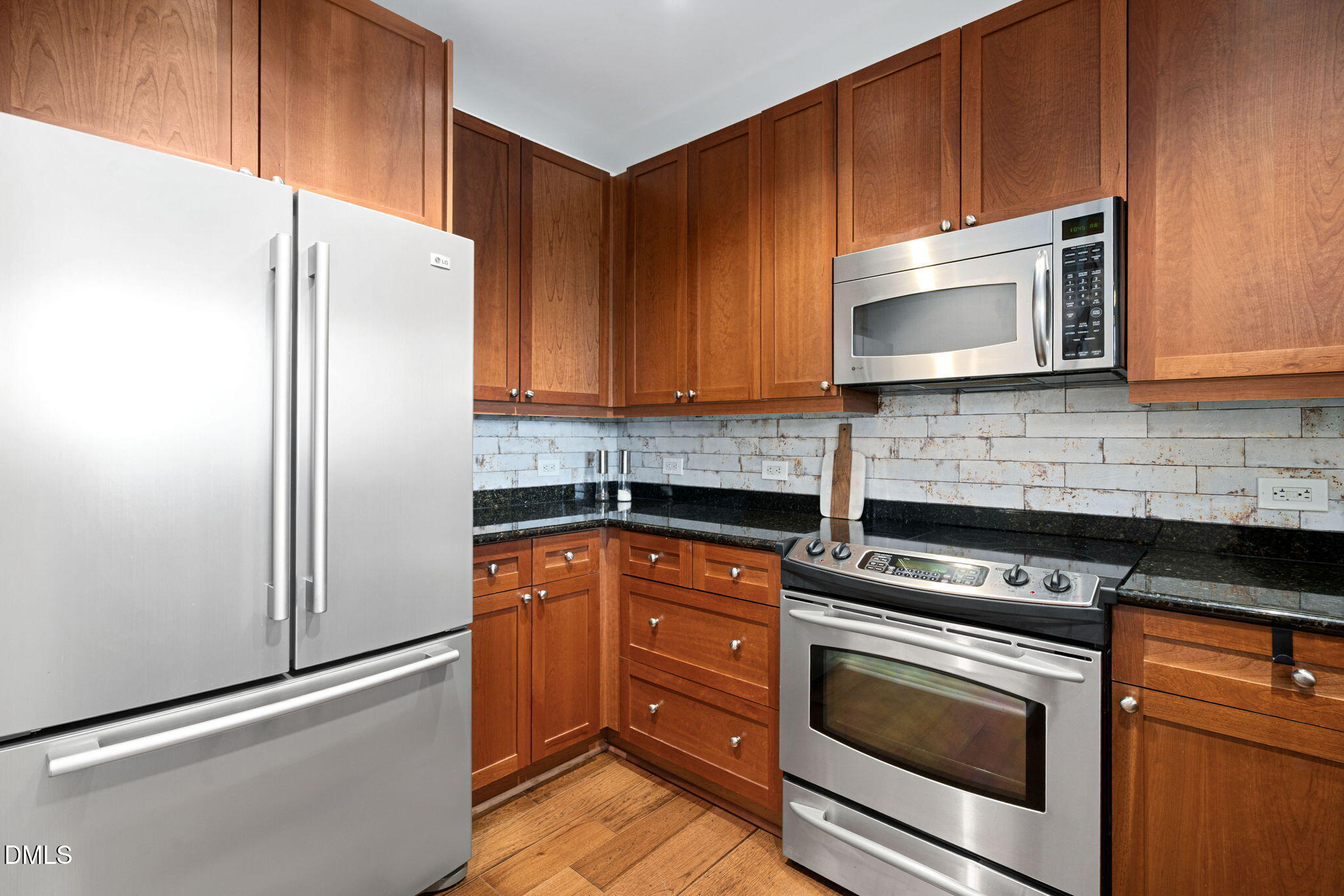 618 North Boylan Avenue, Unit 812 Raleigh, NC 27603 - Photo 14 of 35 21-web-or-mls-618-n-boylan-ave