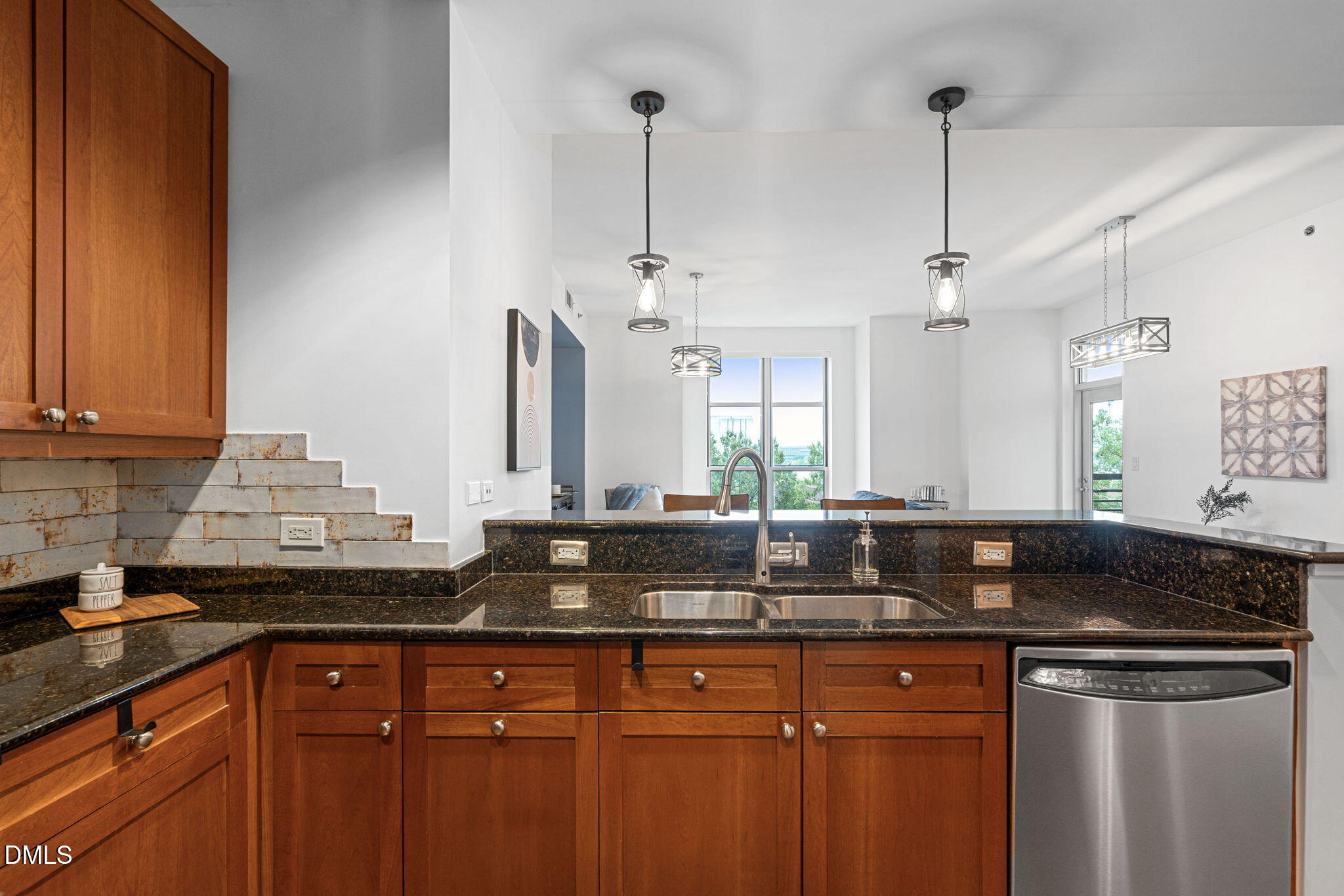 618 North Boylan Avenue, Unit 812 Raleigh, NC 27603 - Photo 15 of 35 22-web-or-mls-618-n-boylan-ave