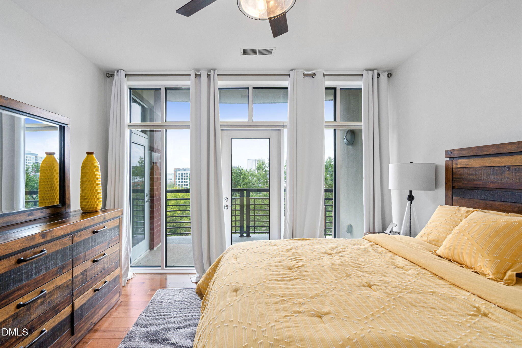 618 North Boylan Avenue, Unit 812 Raleigh, NC 27603 - Photo 25 of 35 32-web-or-mls-618-n-boylan-ave