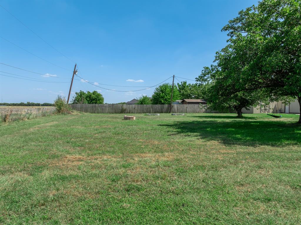 141 Swan Waco, TX 76708 - Photo 9 of 35 Gallery Image 9