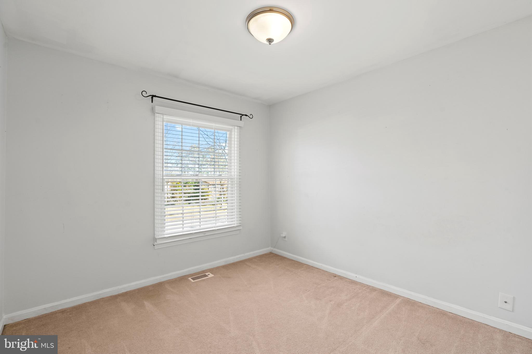 6920 Spur Road Springfield, VA 22153 - Photo 19 of 33