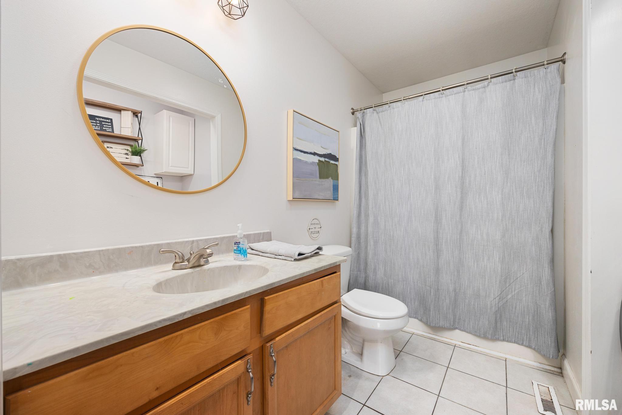 5926 West Ridgecrest Circle Peoria, IL 61615 - Photo 31 of 37